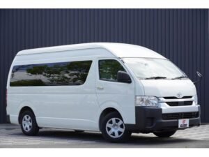 TOYOTA HIACE COMMUTER