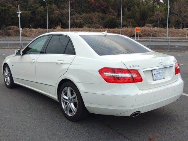
								MERCEDES BENZ E-CLASS full									