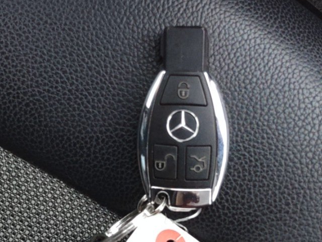 
								MERCEDES BENZ E-CLASS full									