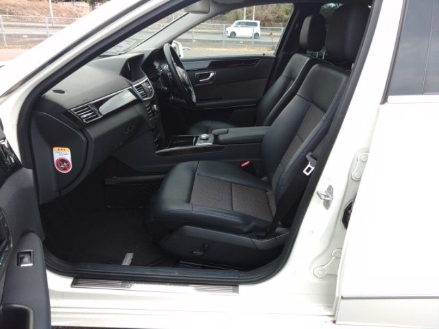 
								MERCEDES BENZ E-CLASS full									