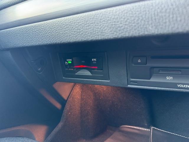 
								VOLKSWAGEN GOLF full									