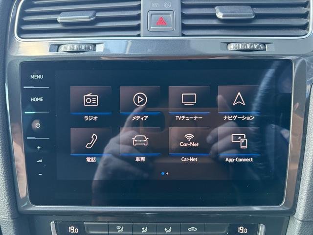 
								VOLKSWAGEN GOLF full									