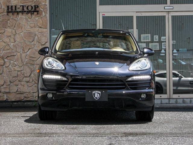 
								PORSCHE CAYENNE full									